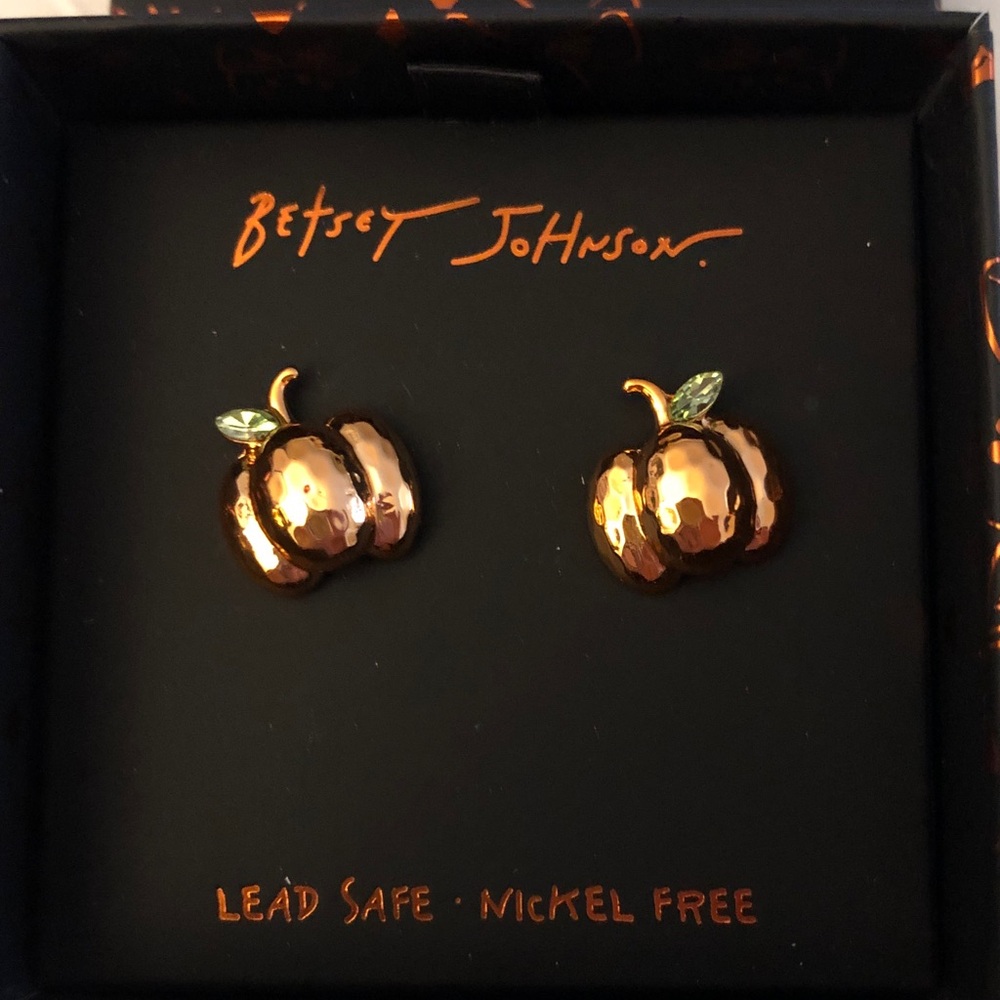 Betsey Johnson Orange Metallic Pumpkin Stud Earrings Green Crystal Leaf NIB